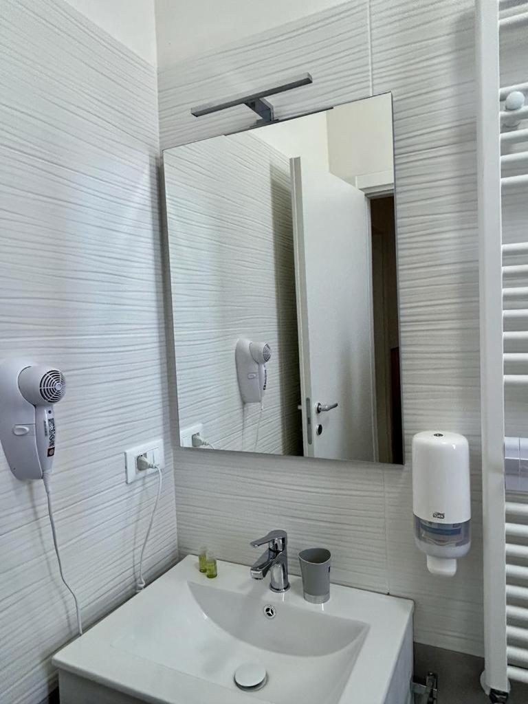 59 Tourist House Bologna Lame - Self Check-In Apartment Ngoại thất bức ảnh